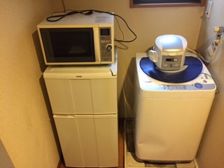 冷蔵庫、洗濯機、電子レンジ、炊飯器